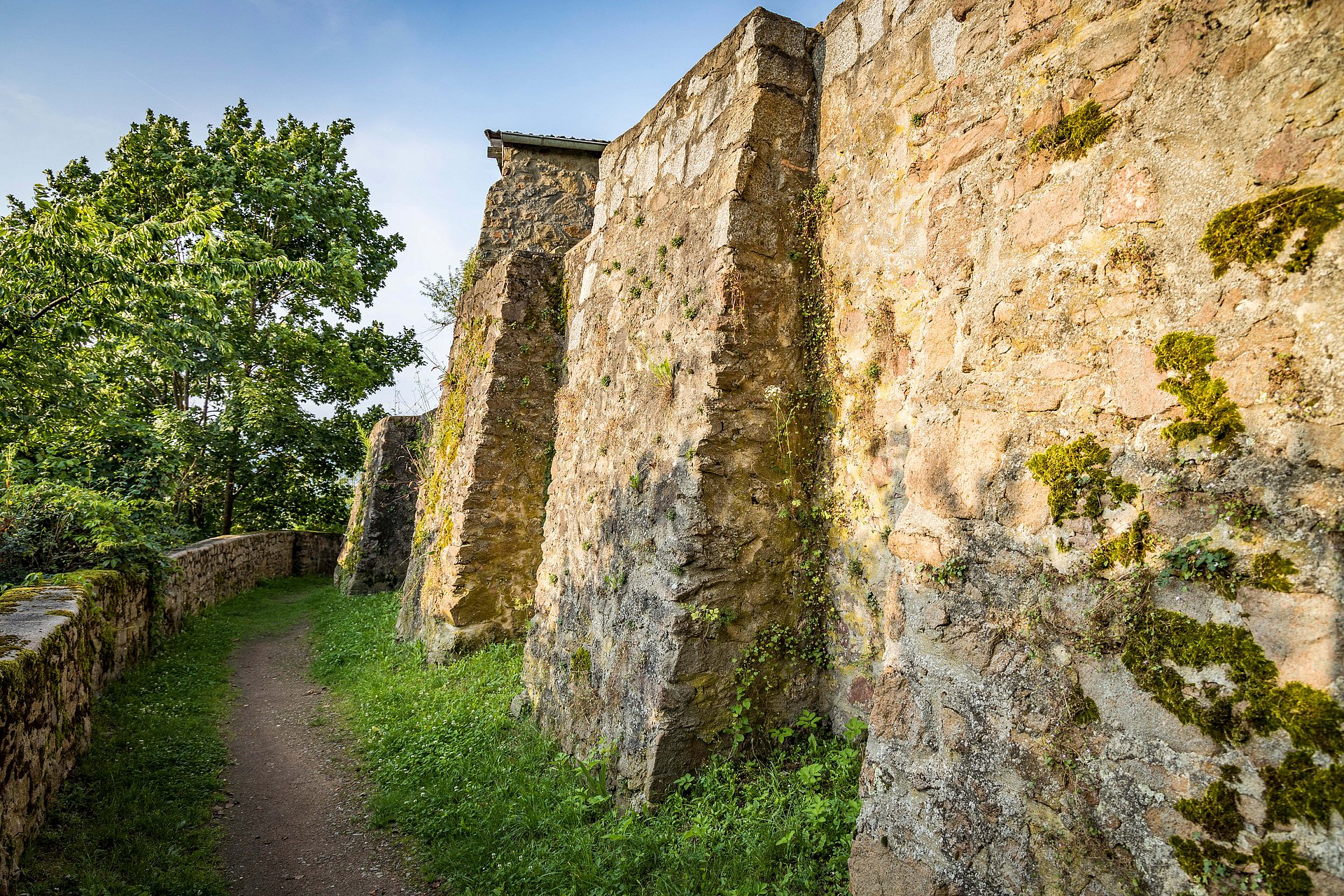 Die historische Stadtmauer von Nabburg