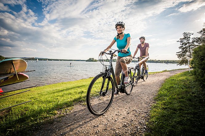 Radfahren am Steinberger See