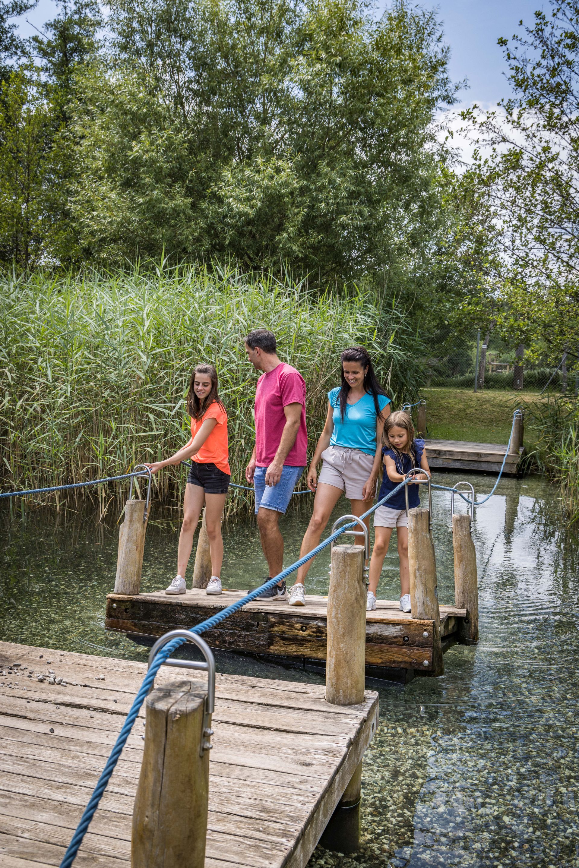 Familienfreuden im Erlebnispark Wasser-Fisch-Natur