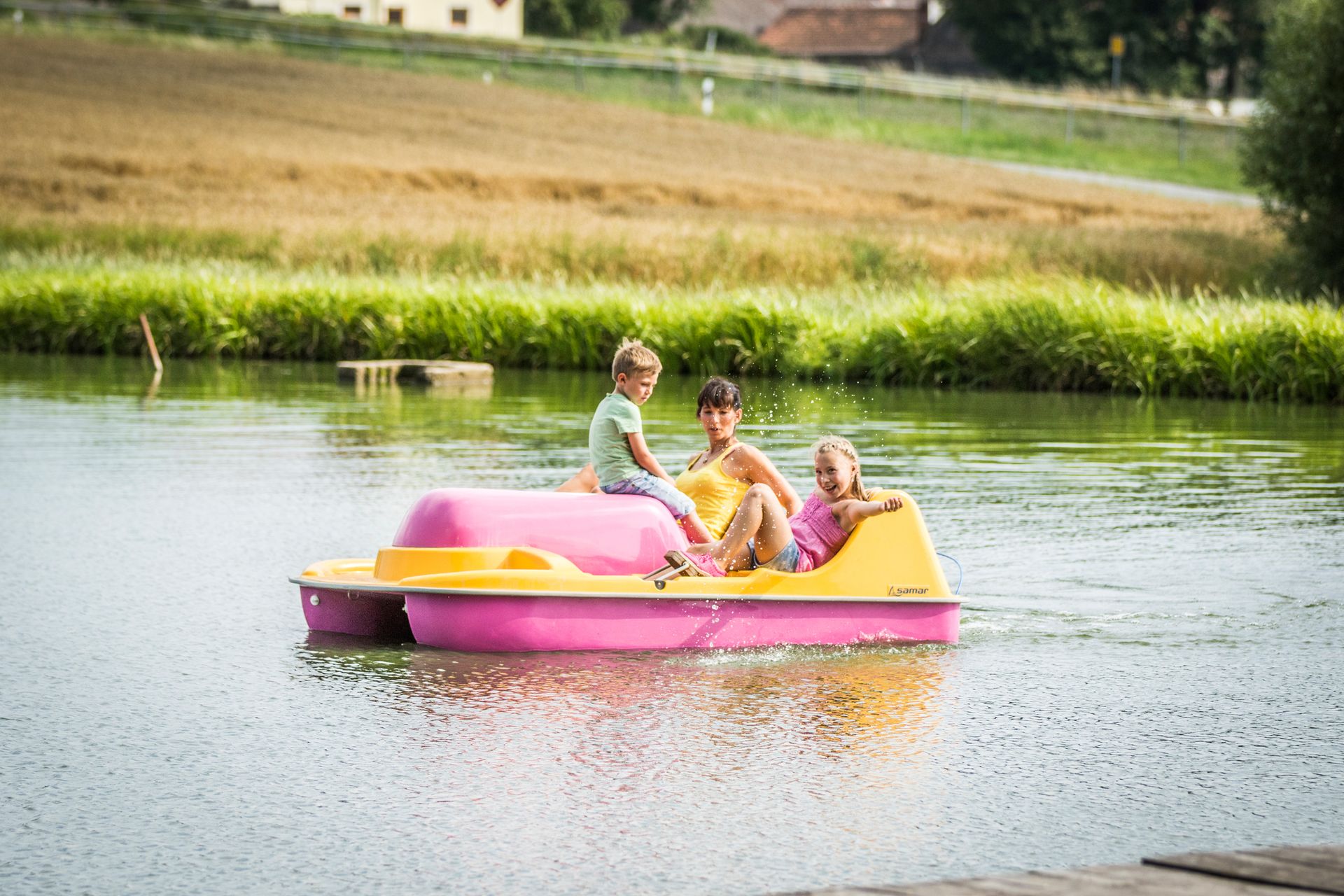 Floßfahrt auf dem Bauernhof