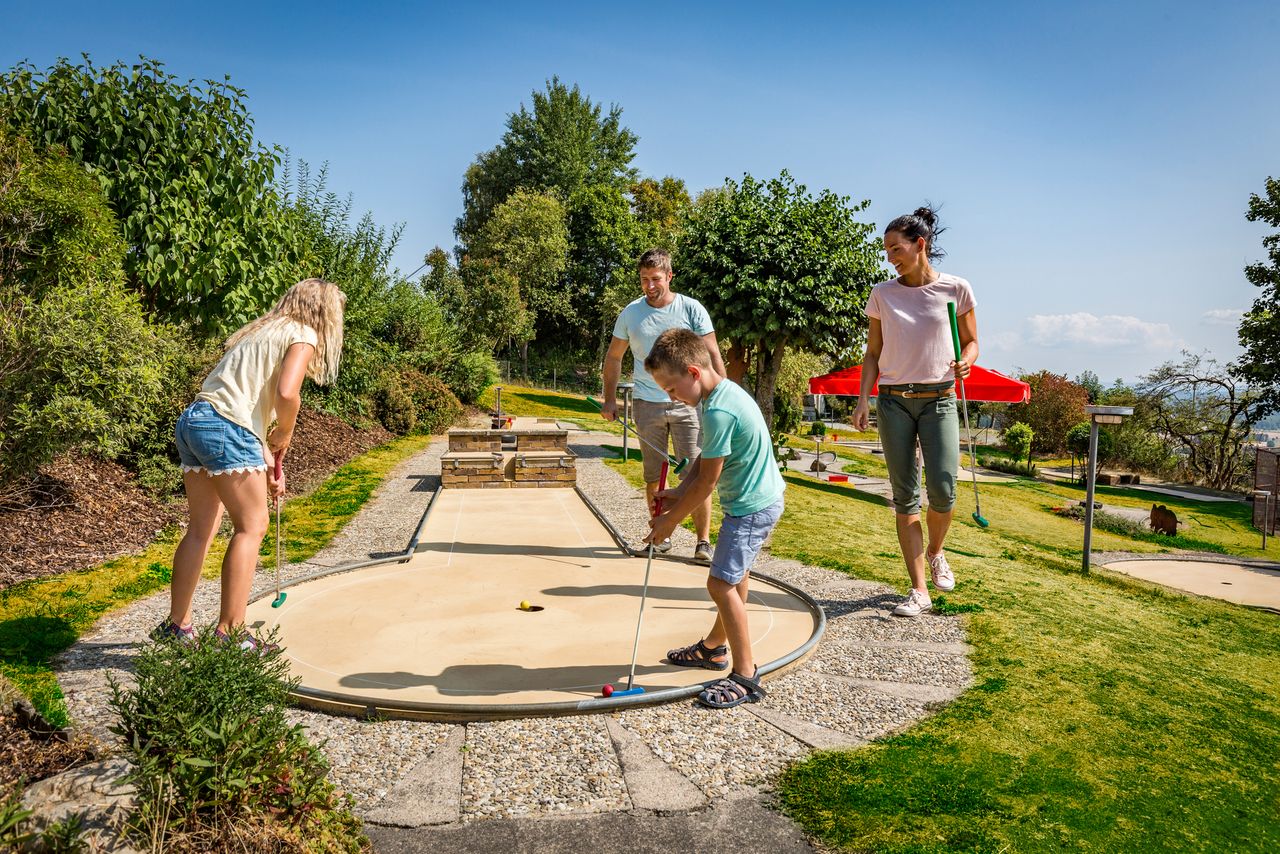 Minigolfen am Freizeithugl Großbüchlberg