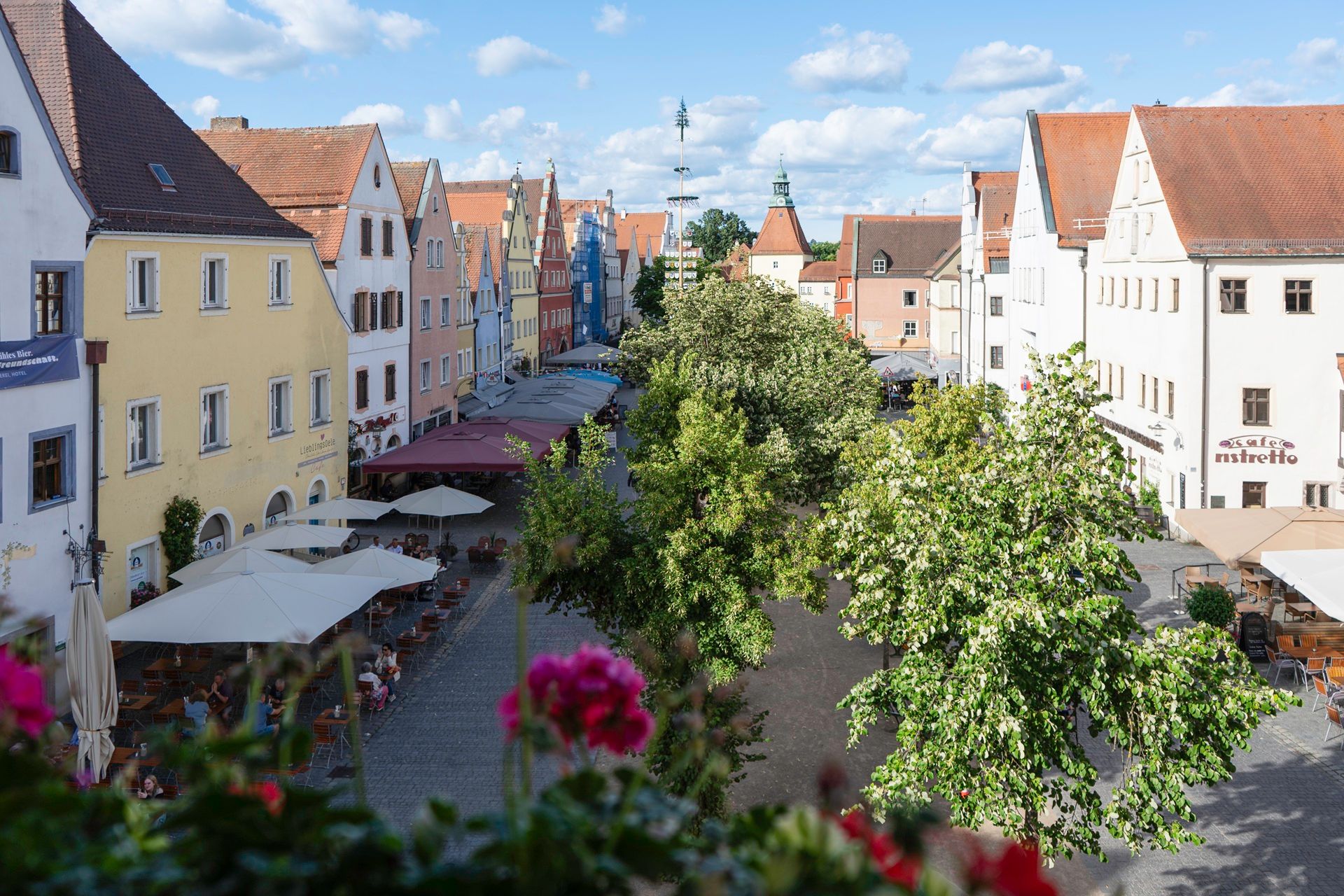 Das Bild zeigt die Weidener Altstadt von oben.